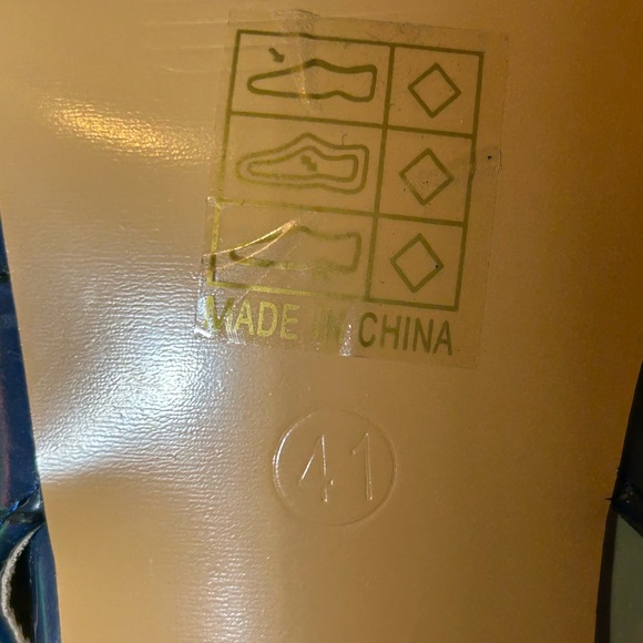 Blue Croc Embossed Pointed Toe Blue Heels NWOT - Picture 9 of 10